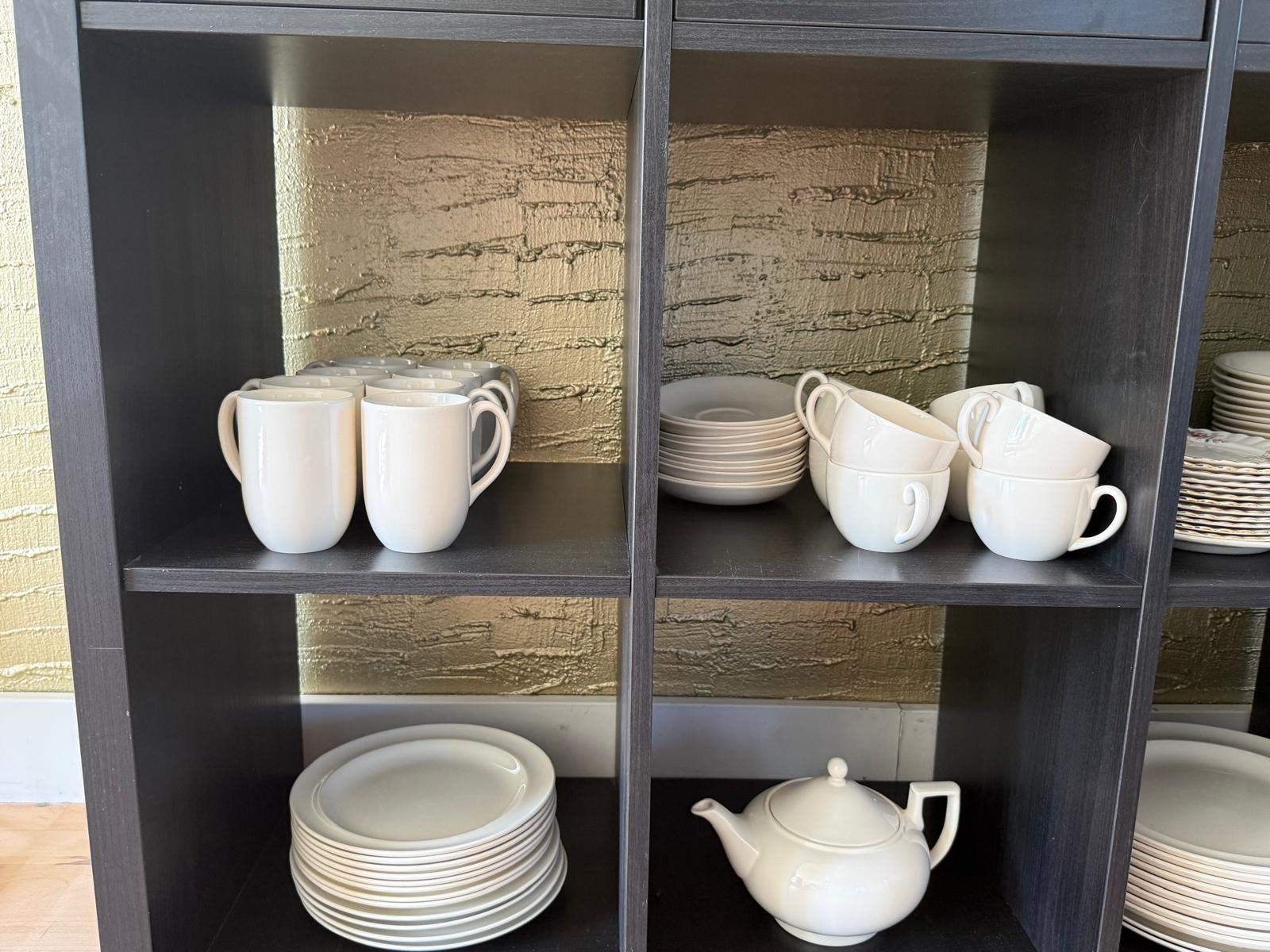 Uitgebreid Wedgwood Servies Traditional Plain - 80+ Delen, Gebruikt, Ophalen of Verzenden, Wedgwood, Porselein