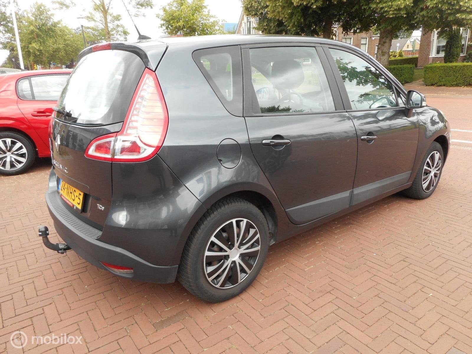 Renault Scenic 1.4 TCe Bose TREKHAAK, Voorwielaandrijving, Euro 5, Parkeersensor, Gebruikt