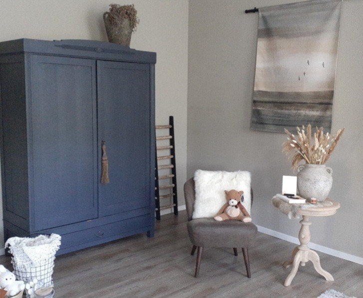 Kast brocante, Ophalen