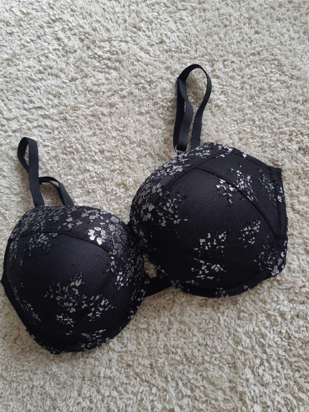 Schitterende bh victorias secret 85D, Kleding | Dames, Ondergoed en Lingerie, Ophalen of Verzenden, BH