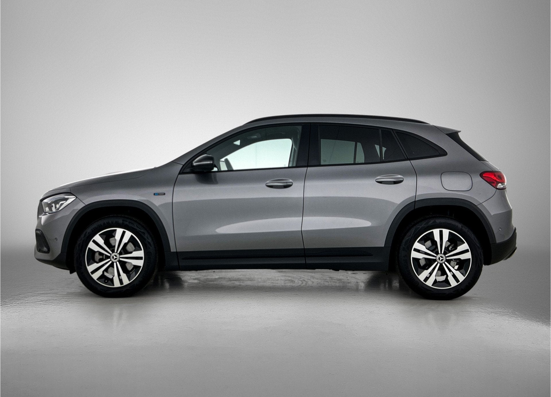Mercedes-Benz GLA 250 e Progressive | Achteruitrijcamera | S, Auto's, 12 maanden, Stof, 15 kWh, Bedrijf