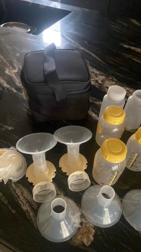 Medela kolf met veel toebehoren, Ophalen, Gebruikt, Overige typen