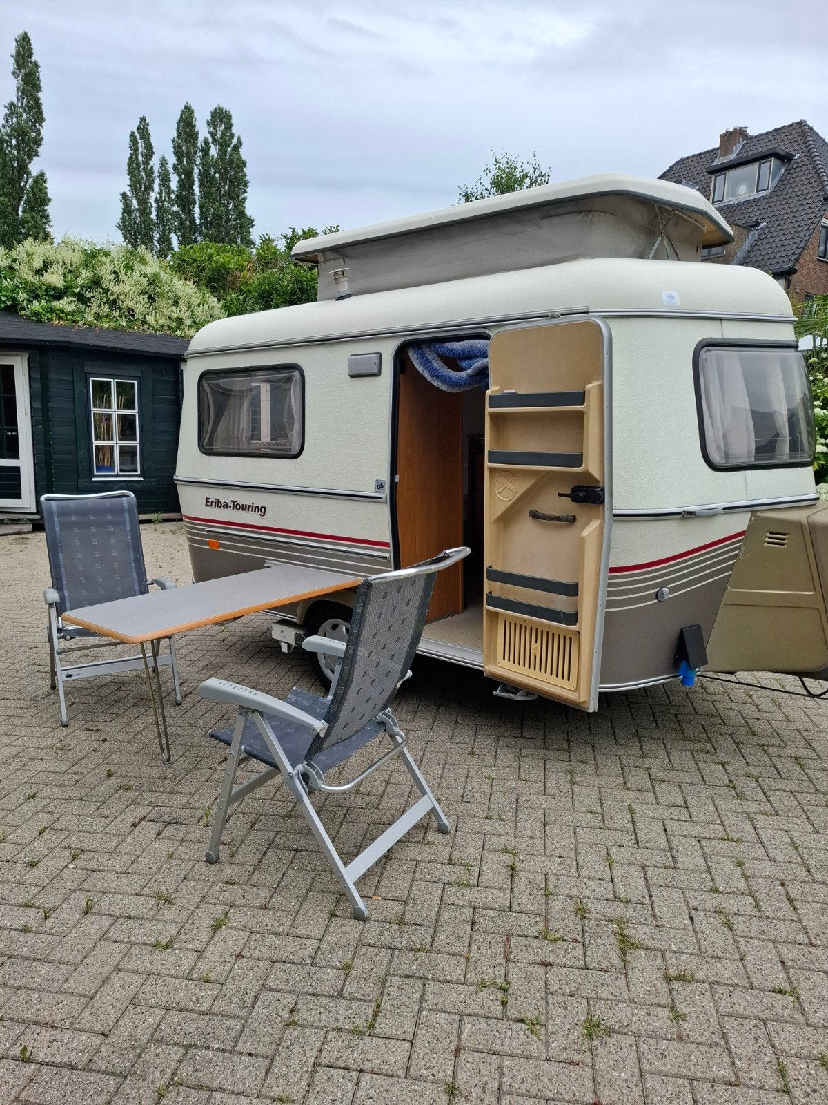Eriba Pan Familia, Standaardzit, Koelkast, Tot en met 2, Particulier