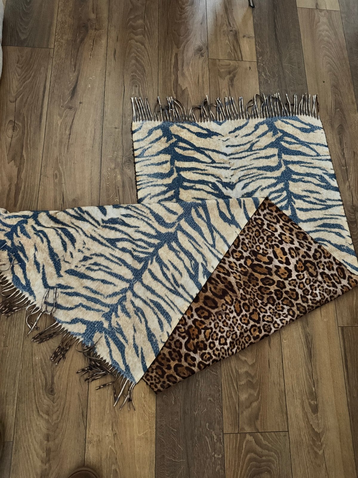 Grote tijger panter print shawl zacht en dubbelzijdig, Kleding | Dames, Ophalen of Verzenden, Zo goed als nieuw