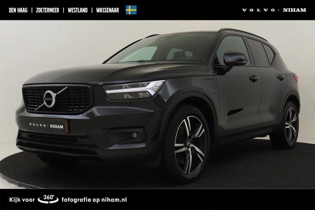 Volvo XC40 T5 RECHARGE R-DESIGN -HARMAN/KARDON|POWER-SEATS|S, Auto's, Volvo, 12 maanden, Euro 6, Zwart, Hybride Elektrisch/Benzine
