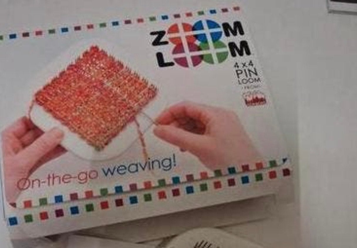Gezocht  Zoom Loom 4x4 Pin Loom, Hobby en Vrije tijd, Overige Hobby en Vrije tijd, Ophalen of Verzenden, Zo goed als nieuw