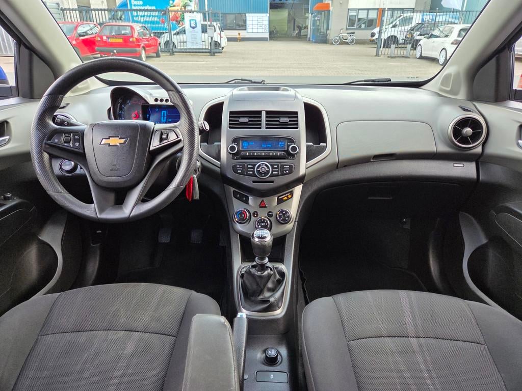 Chevrolet Aveo 1.6|Airco|Cruise Control|PDC|Trekhaak|APK, Voorwielaandrijving, Euro 5, Gebruikt, 4 cilinders
