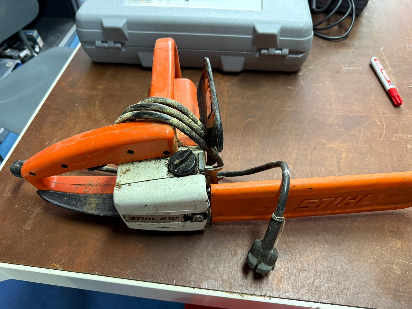 Stihl E10 elektrische kettingzaag., Kettingzaag, Ophalen of Verzenden, Zo goed als nieuw, 30 tot 70 mm