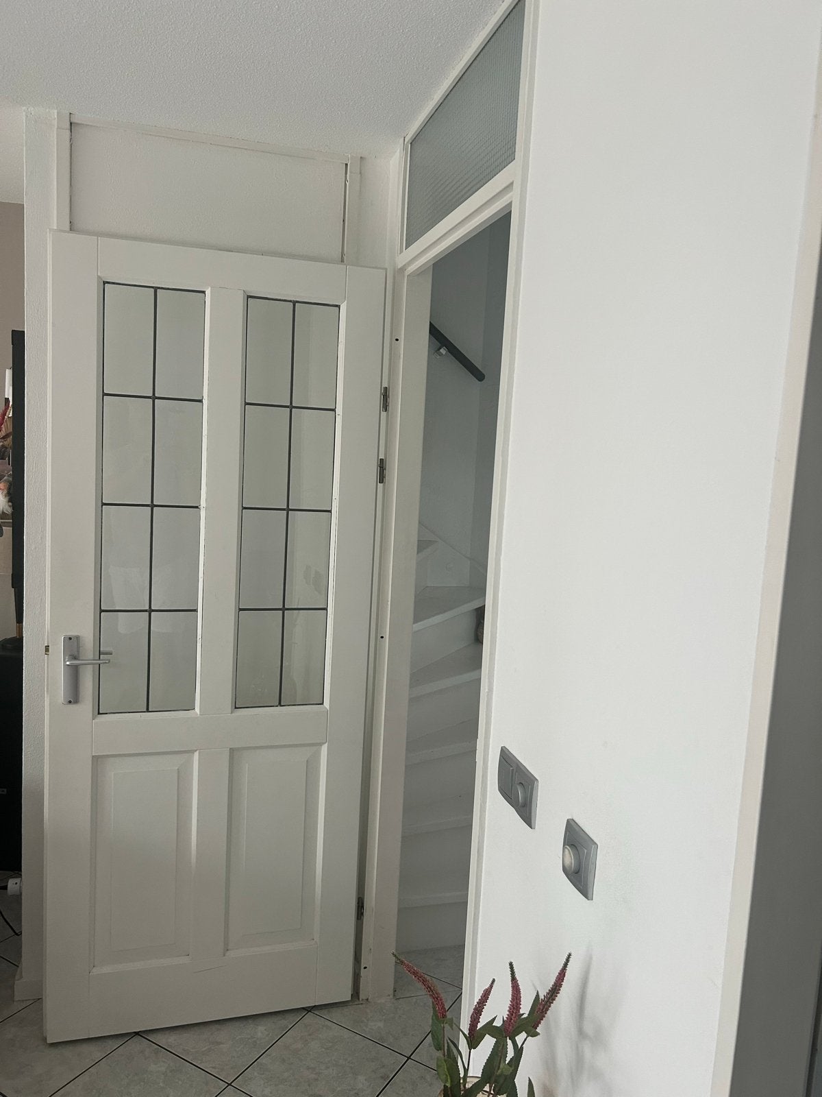 Woonkamer deur wit hout met glas in lood en kozijn, Ophalen, Gebruikt, 80 tot 100 cm, Binnendeur