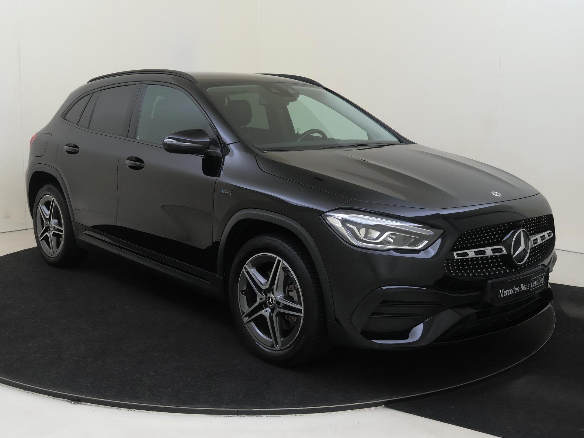 Mercedes-Benz GLA-klasse 250 e AMG Line Memory Seats / Parke, Auto's, 16 kWh, Leder en Stof, Zwart, Bedrijf