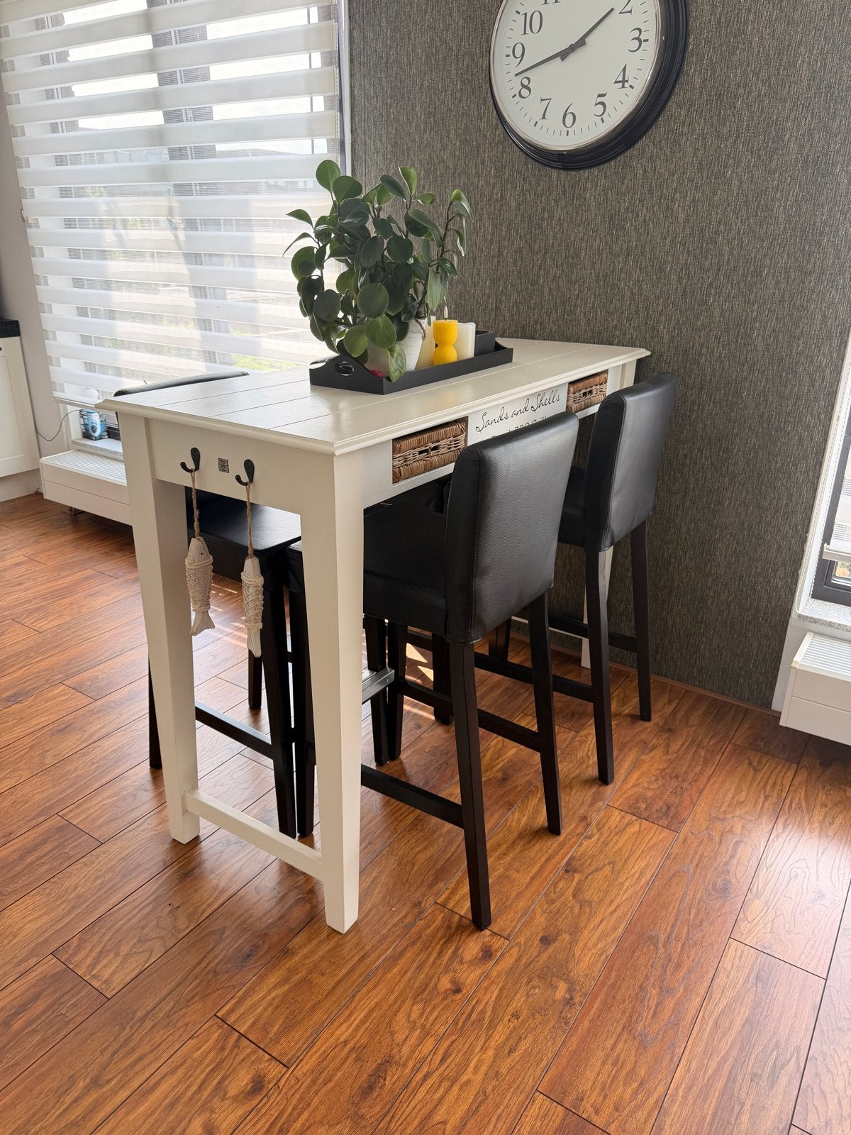 Riviera Maison bartafel + 4 barstoelen – set (wit/zwart), Ophalen, Gebruikt, 100 tot 150 cm, 50 tot 100 cm