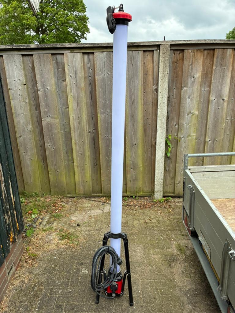 Led torenlamp, Doe-het-zelf en Verbouw, Ophalen, Met statief, Zo goed als nieuw, Lamp met armatuur