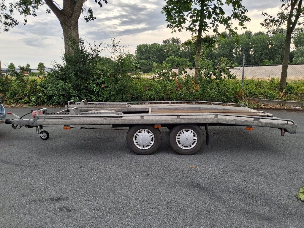 AUTOAMBULANCE WITTEVEEN R 2400  MET DOORRIJ PLATEN, Ophalen of Verzenden, Zo goed als nieuw