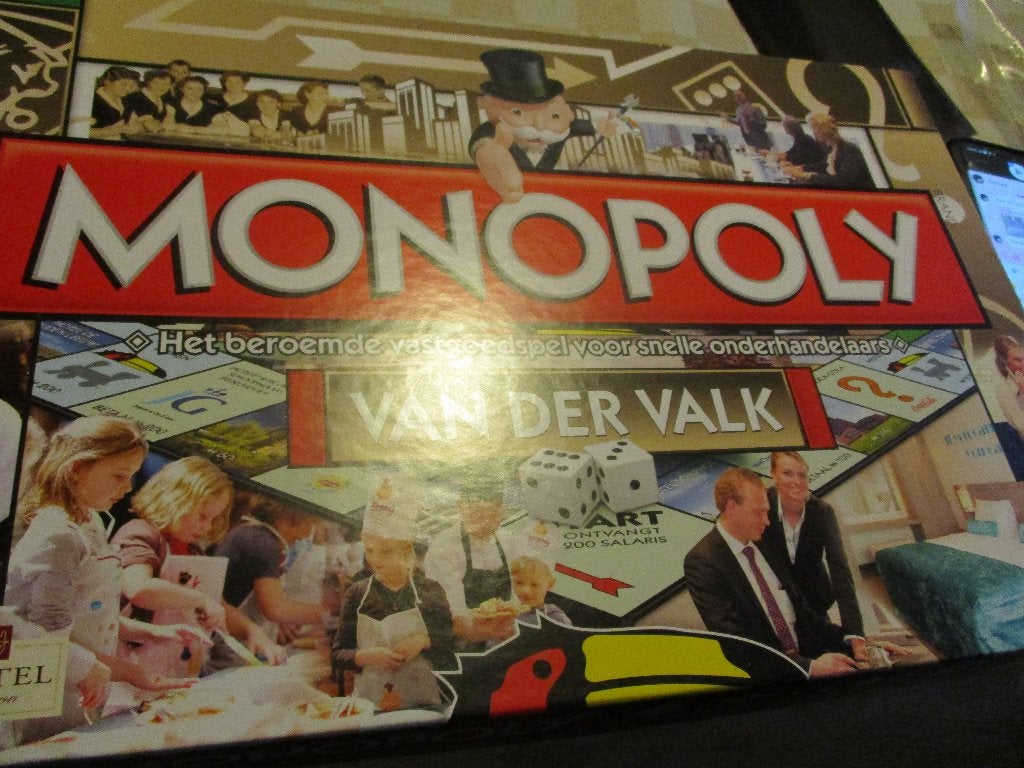 bordspel nieuw Monopoly van der Valk Monopolie, Vijf spelers of meer, Ophalen of Verzenden, Nieuw, Monopoly