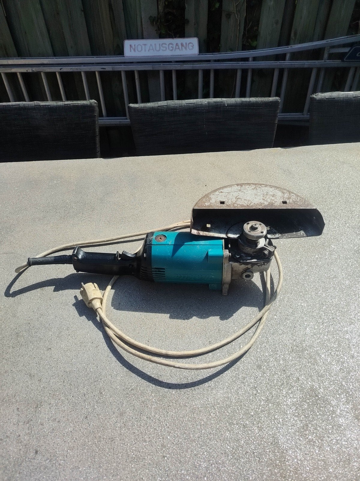 Makita slijptol 230V 230mm - Gebruikt maar goed, Ophalen of Verzenden