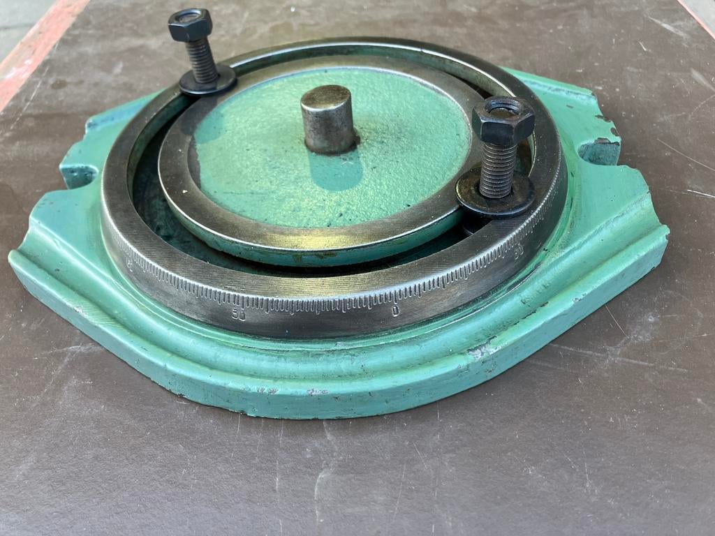 Draaiplateau voor machineklem, Ophalen