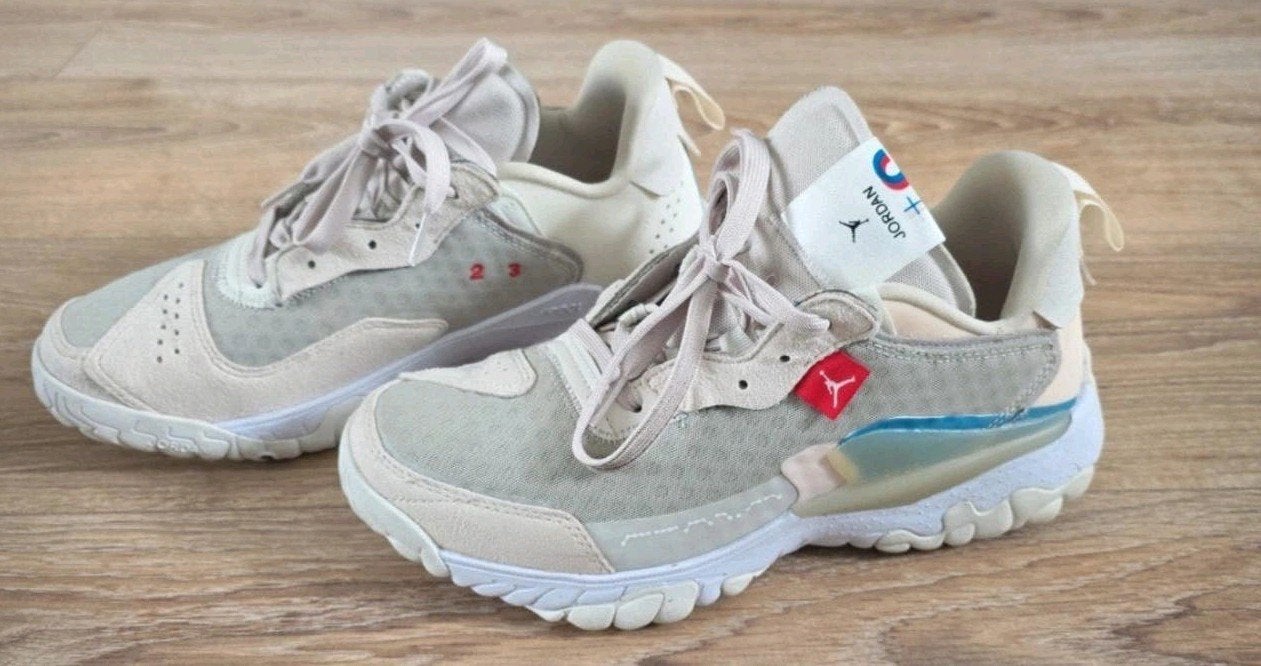 Jordan Delta 2 SE sneakers., Ophalen of Verzenden, Jordan, Sneakers of Gympen, Zo goed als nieuw