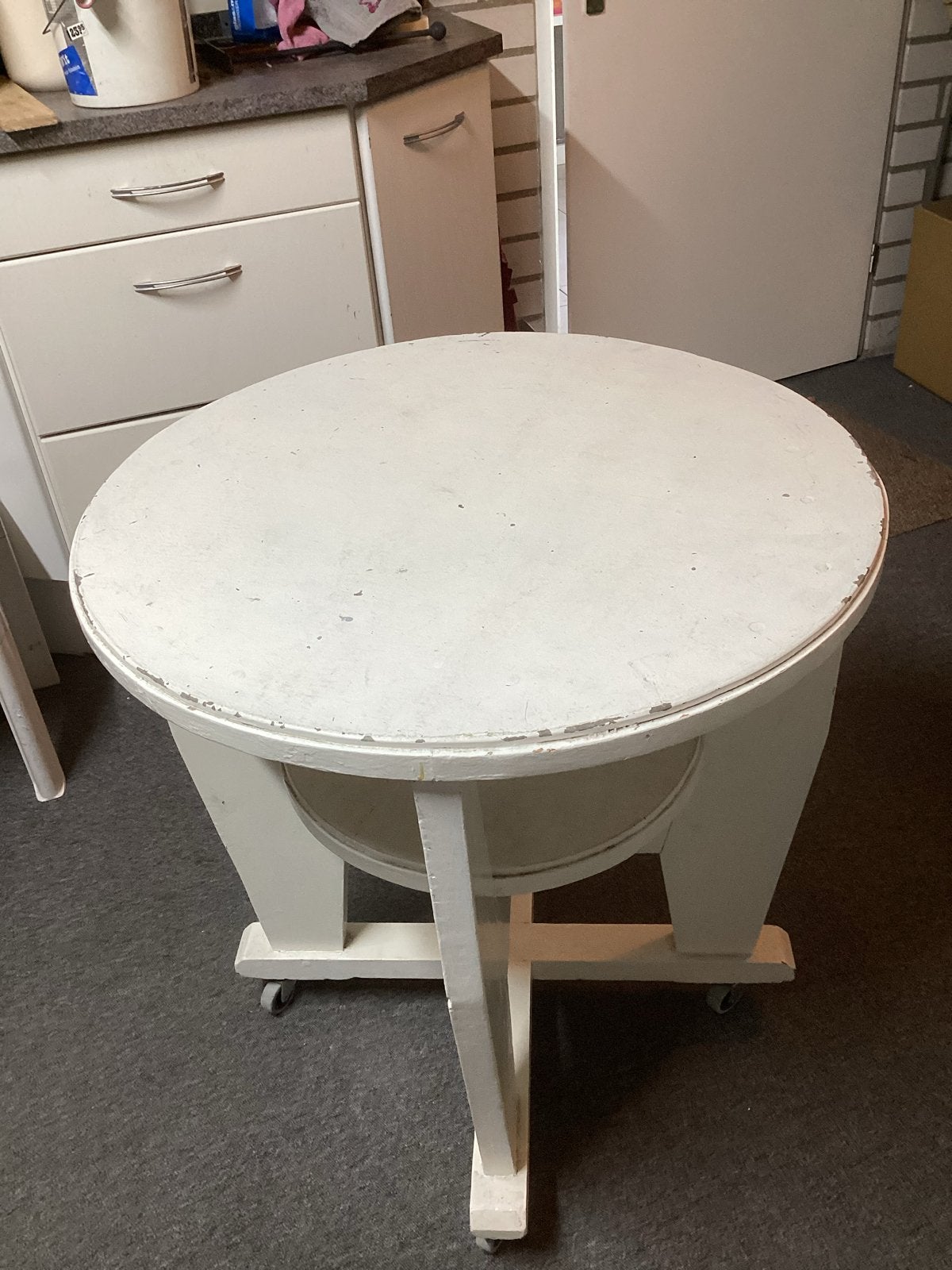 Vintage wit tuintafeltje op wieltjes, Ophalen, Gebruikt