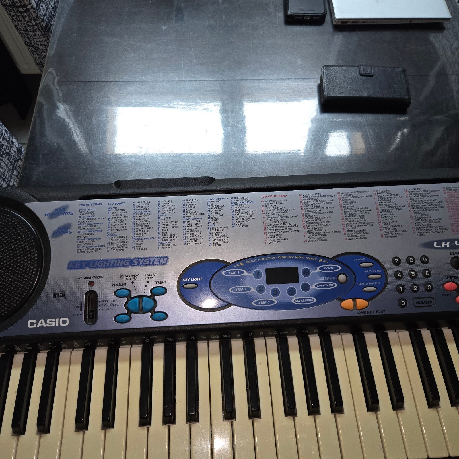 Casio LK-40 keyboard met Key Lighting System, Ophalen, Casio, Midi-aansluiting, 61 toetsen
