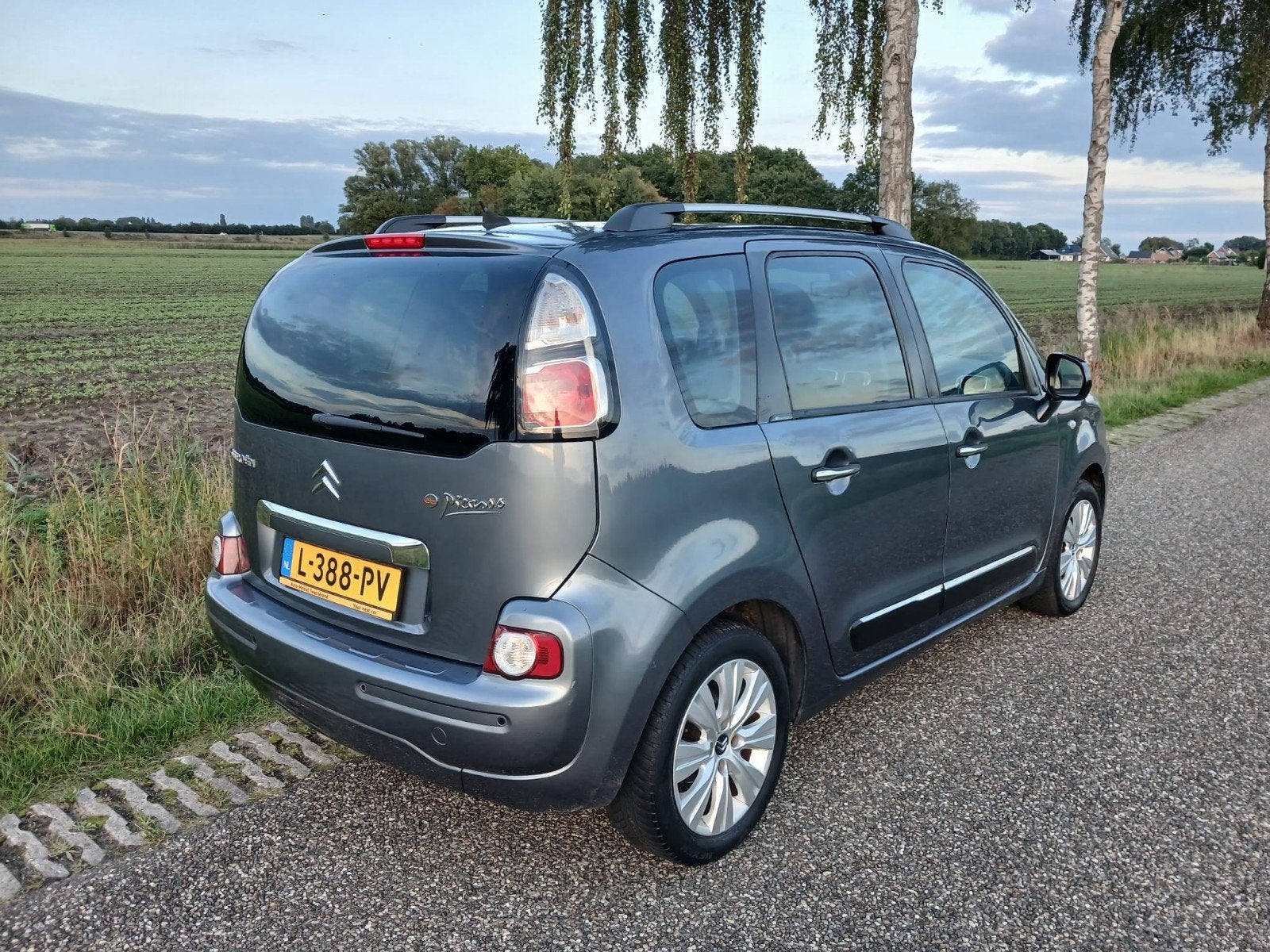 Citroën C3 Picasso 1.4 VTI AIRCO Navigatie NIEUW APK, Auto's, Voorwielaandrijving, 635 kg, 1176 kg, Bedrijf