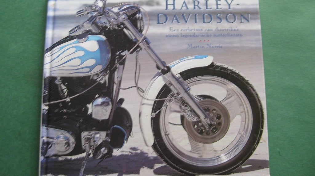95 jaar Harley-Davidson, Boeken, Motoren, Zo goed als nieuw, Merk of Model, Ophalen of Verzenden