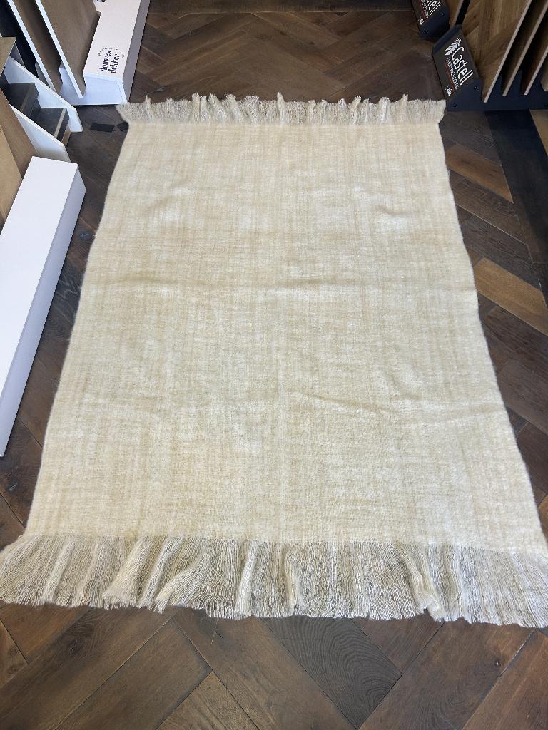 Colmore Warme Plaid in wit/creme kleur, Ophalen, Nieuw, Nvt, Nvt