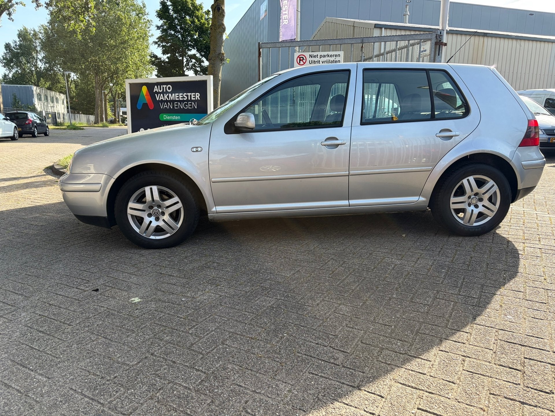 Volkswagen Golf 2.0 Highline, Gebruikt, 4 cilinders, 1984 cc, 116 pk