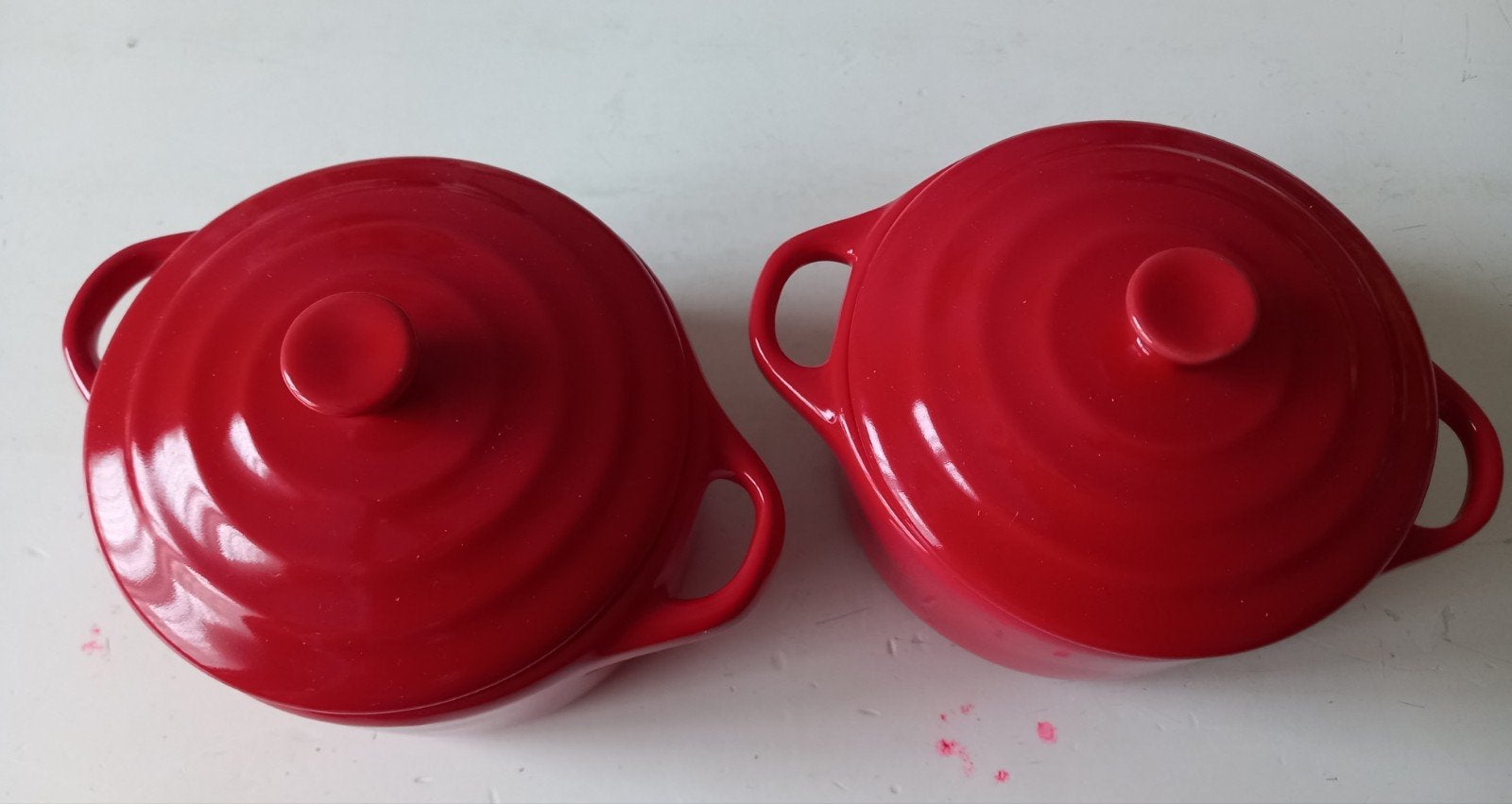 2x Rode keramische mini-pannetjes met deksel, Overige typen, Ophalen of Verzenden, Zo goed als nieuw, Steen/keramiek