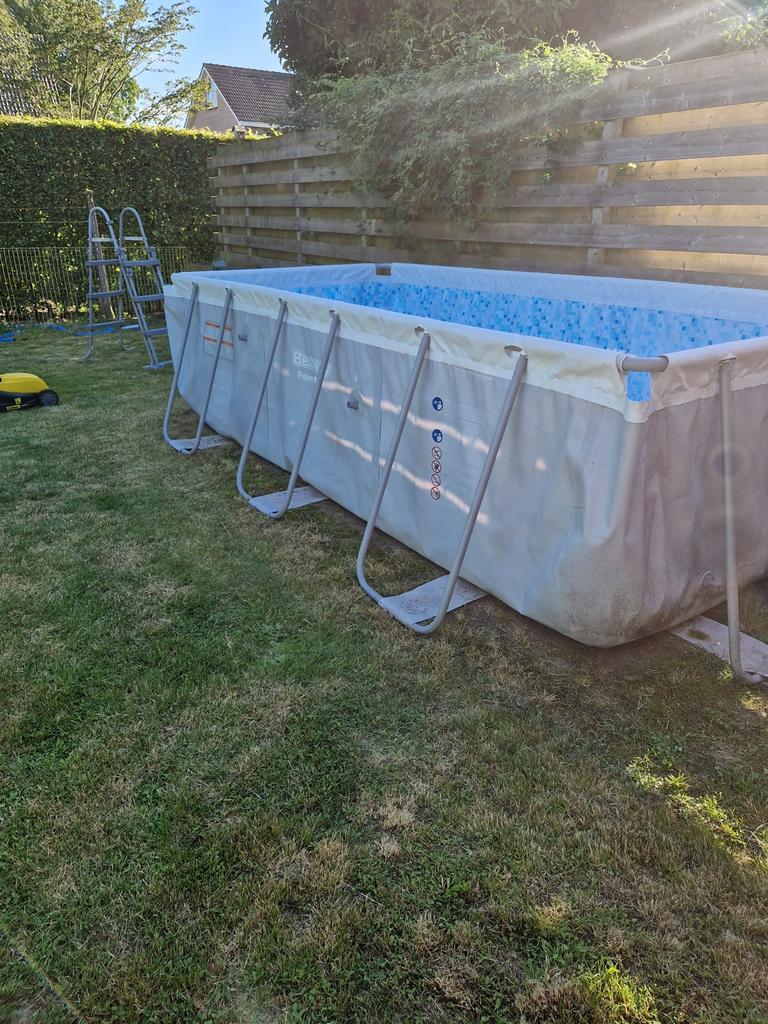 Zwembad Bestway met toebehoren, Ophalen, 200 tot 300 cm, 80 tot 120 cm, Zo goed als nieuw