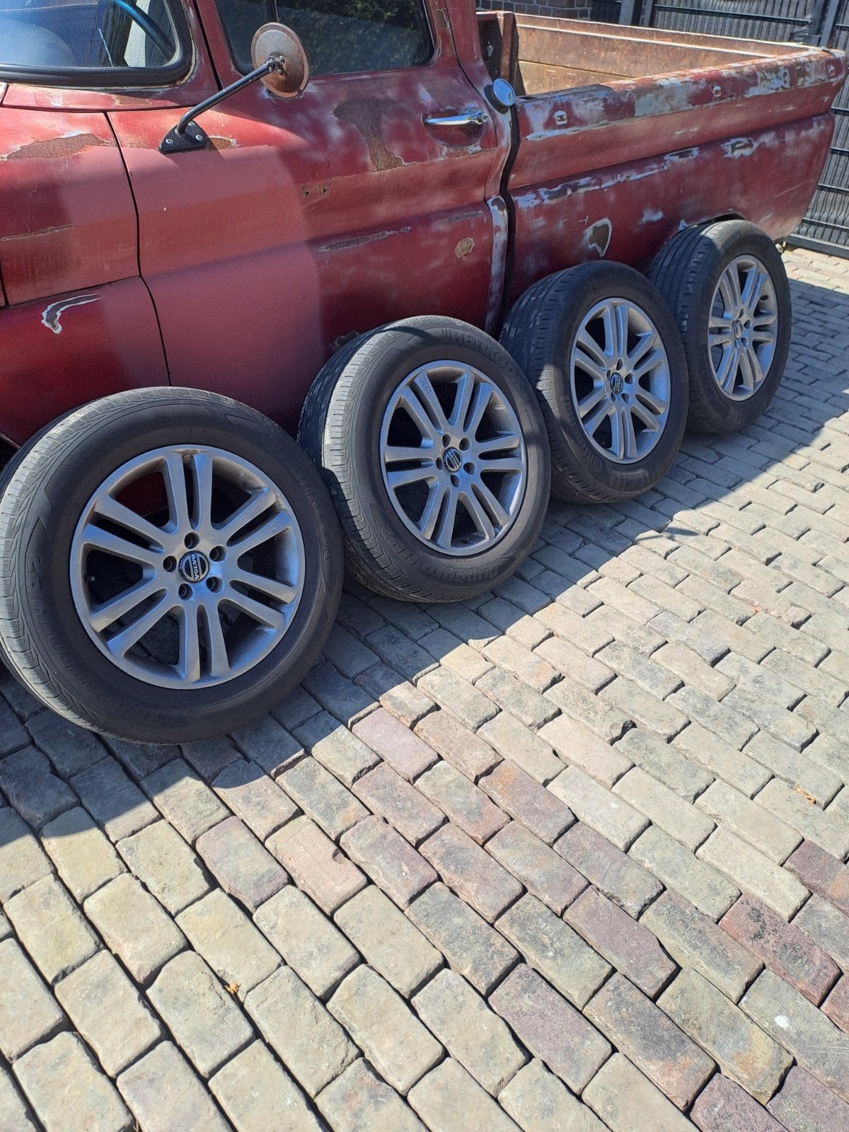 Originele 18 inch Volvo XC90 velgen met banden, Ophalen