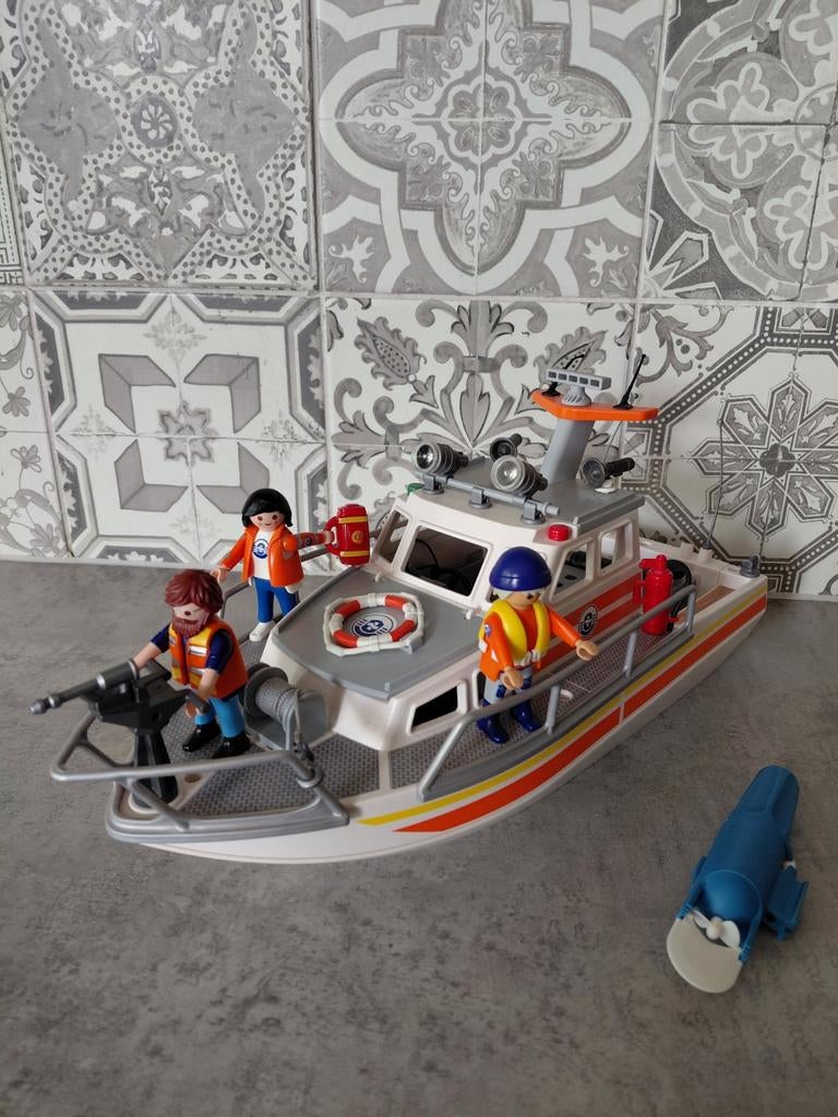 Playmobil reddingsboot met figuren en accessoires, Ophalen of Verzenden, Gebruikt, Complete set