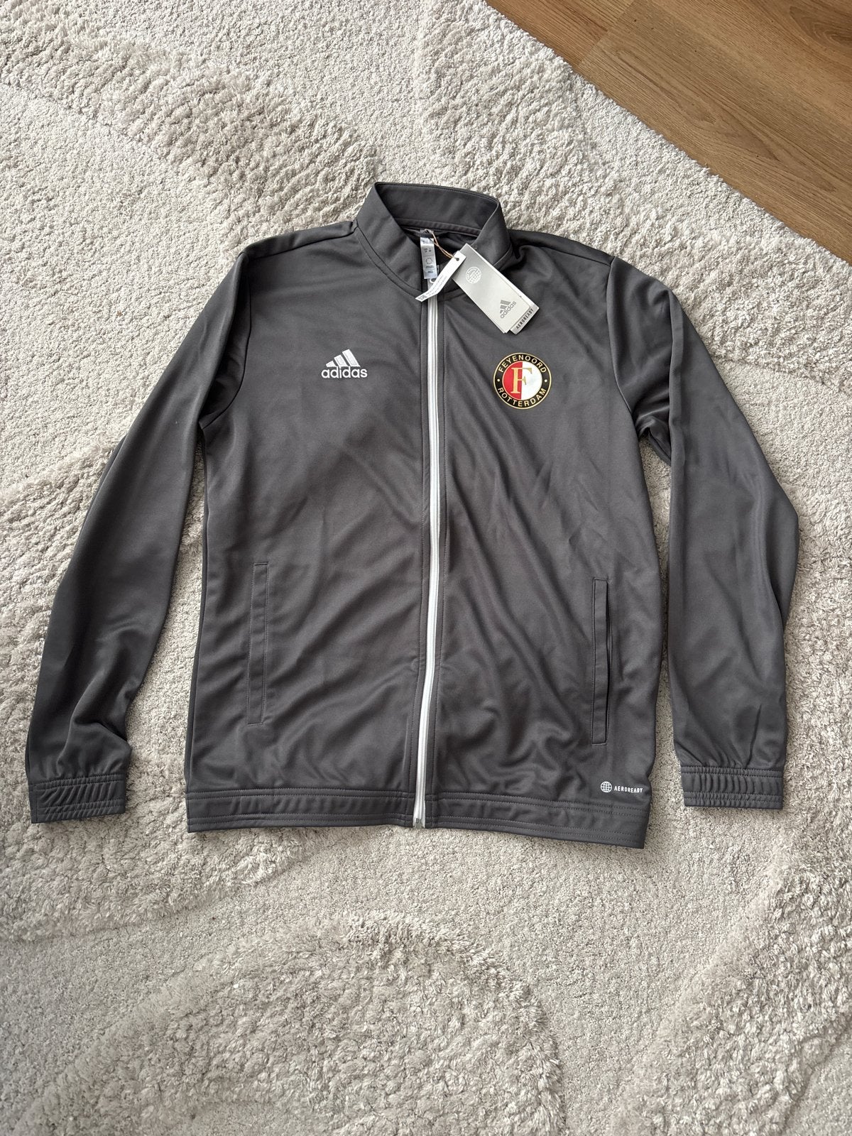 Nieuw Adidas x Feyenoord vest - Maat L, Ophalen, Maat 52/54 (L), Nieuw, Voetbal
