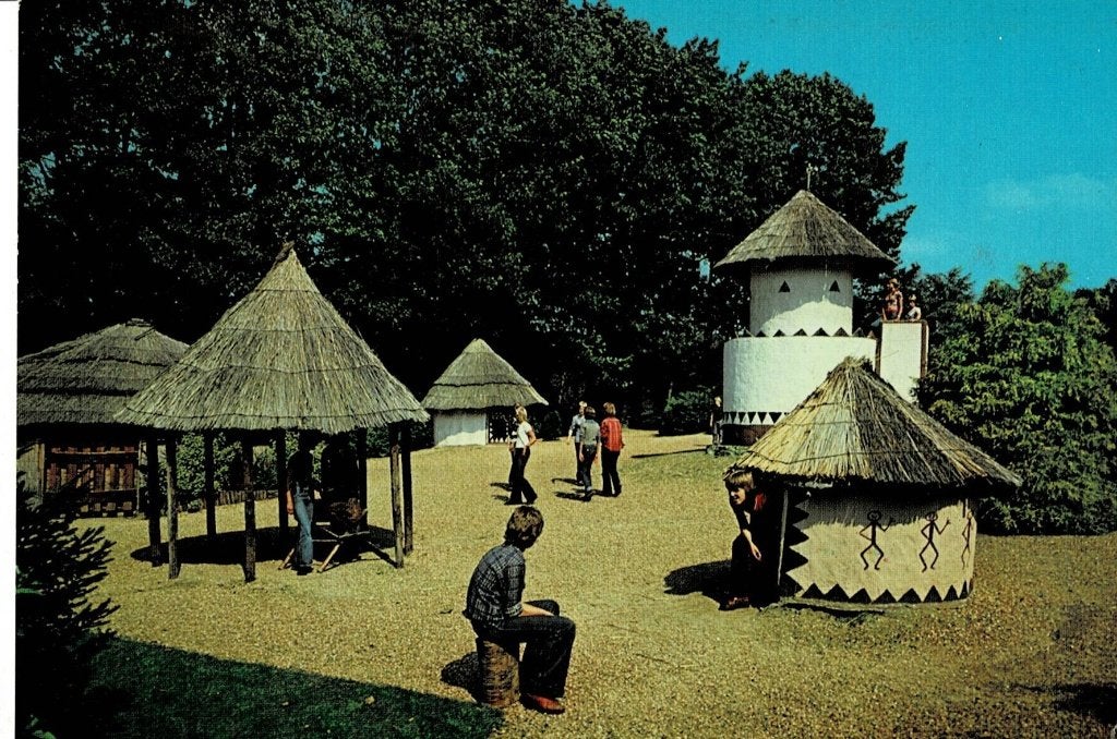 Berg en Dal, Afrika museum, Ophalen of Verzenden, Ongelopen, Gelderland