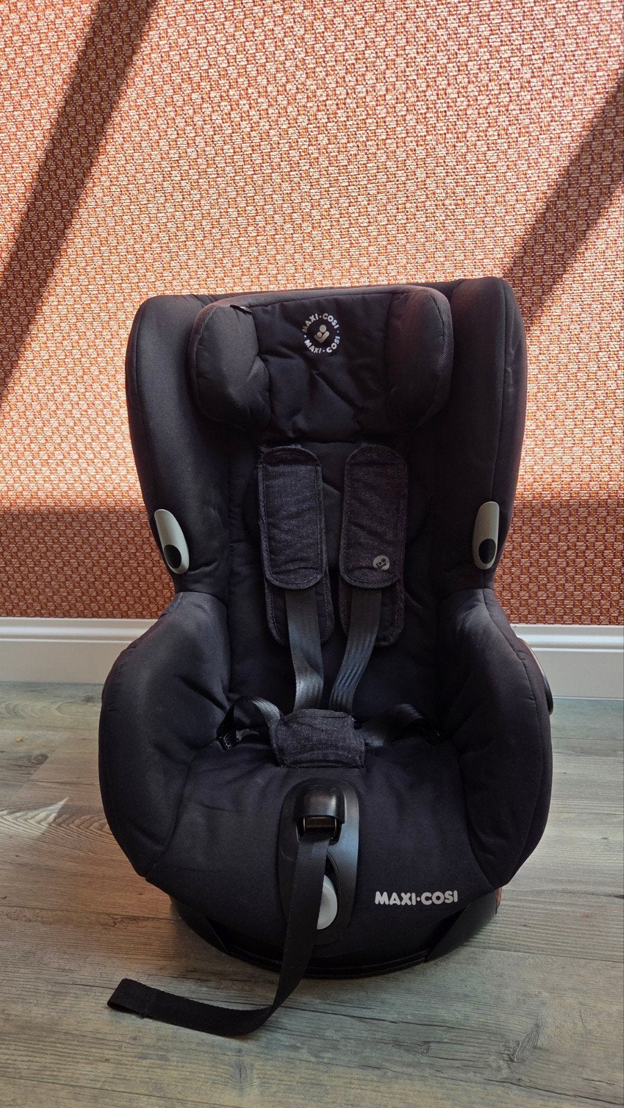 Maxi-Cosi Axiss draaiende autostoel, Ophalen, Verstelbare rugleuning, 9 t/m 18 kg, Maxi-Cosi