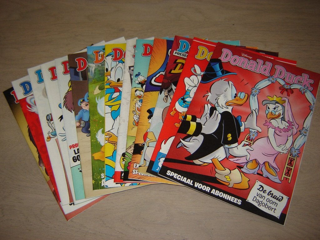 DONALD DUCK EXTRA NUMMER SPECIAAL VOOR ABONNEES!, Eén stripboek, Ophalen of Verzenden, Zo goed als nieuw