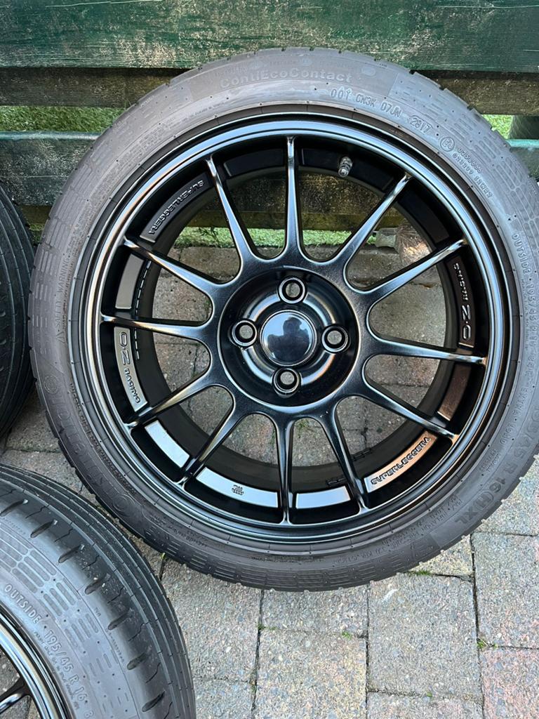 16 inch 4x100 oz superleggera velgen met banden, Auto-onderdelen, Ophalen, 16 inch, Banden en Velgen, Personenwagen