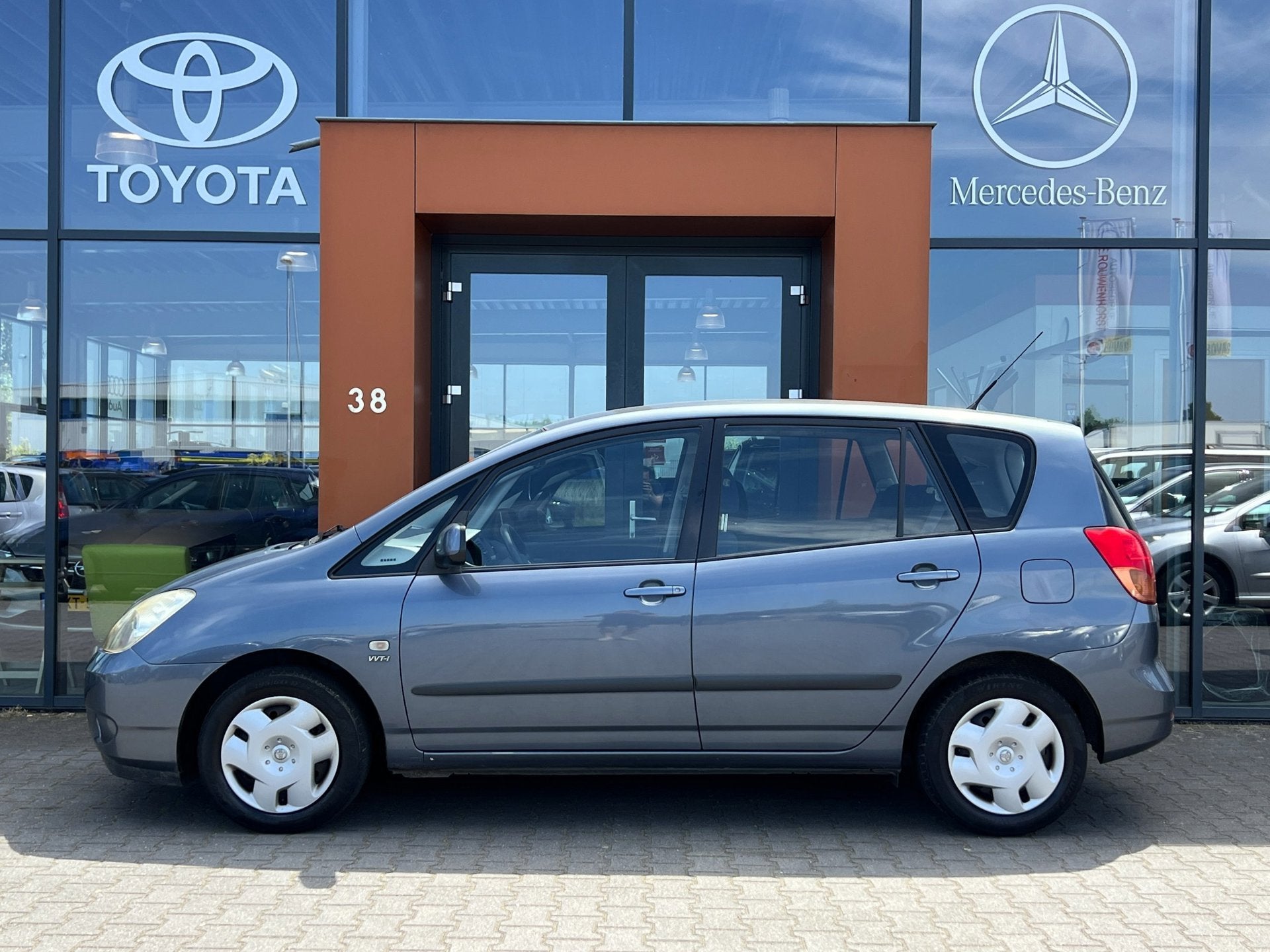 Toyota Corolla Verso 1.6VVT-i Linea|Airco|Bluetooth|Trekhaak, Voorwielaandrijving, 450 kg, Gebruikt, 4 cilinders