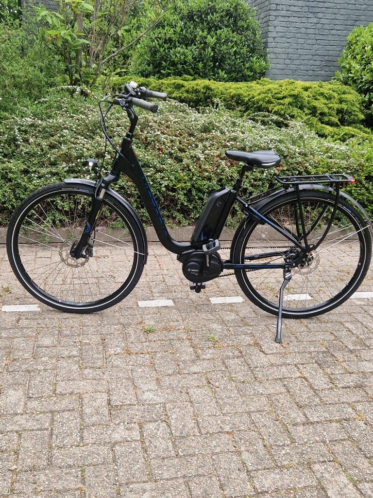victoria  E-trekking 7.7
Bosch middenmotor active line plus, 47 tot 51 cm, Ophalen, Zo goed als nieuw, Overige merken