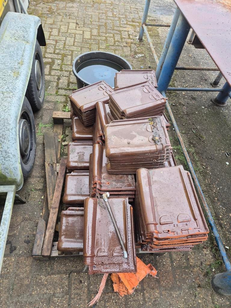 Tuile de Nord dakpannen bruin geglazuurd, Gebruikt, Ophalen of Verzenden, Dakpannen, Overige kleuren