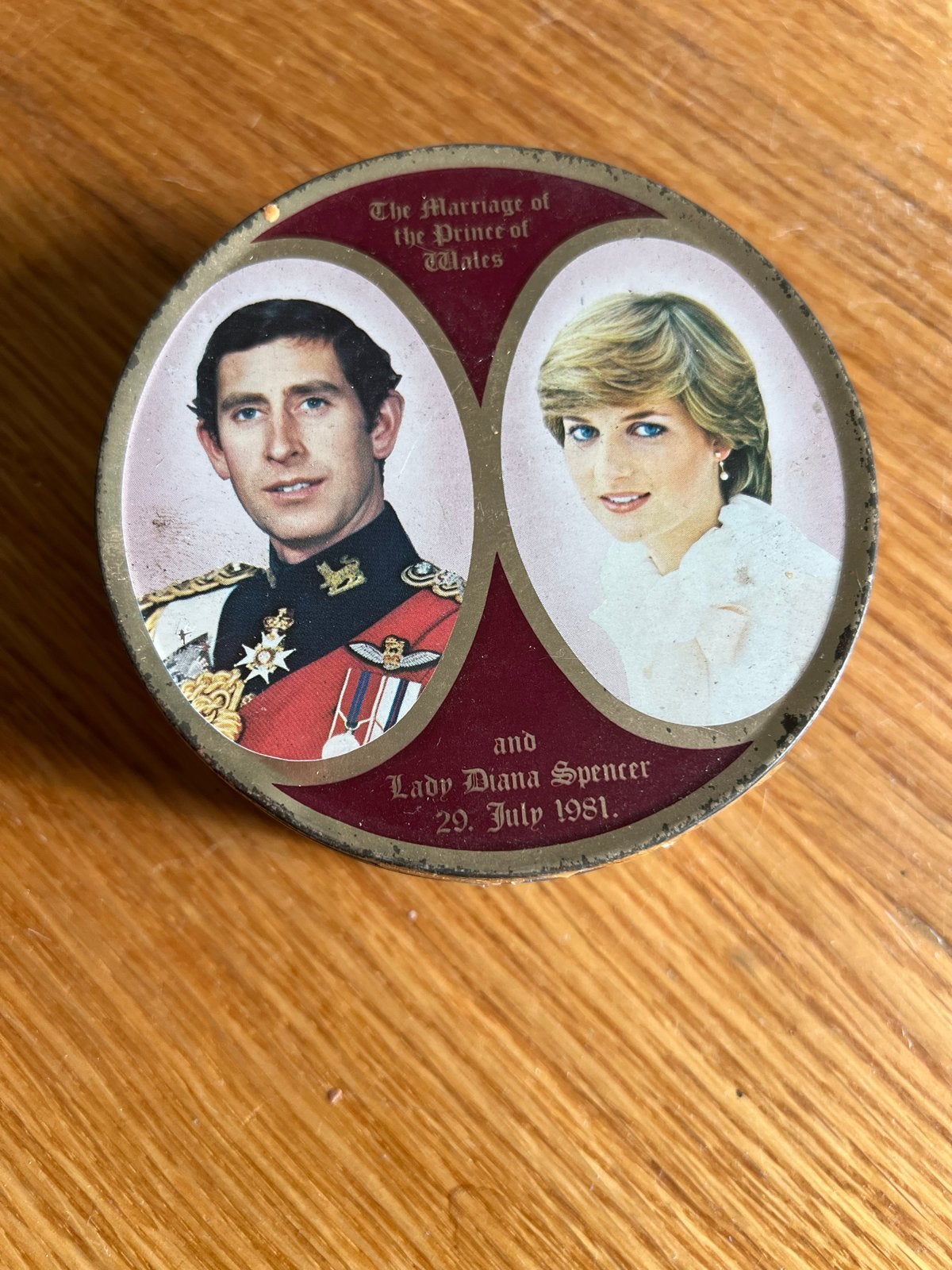 Vintage blikje Charles & Diana huwelijk 1981, Ophalen of Verzenden, Gebruikt, Buitenland, Overige typen
