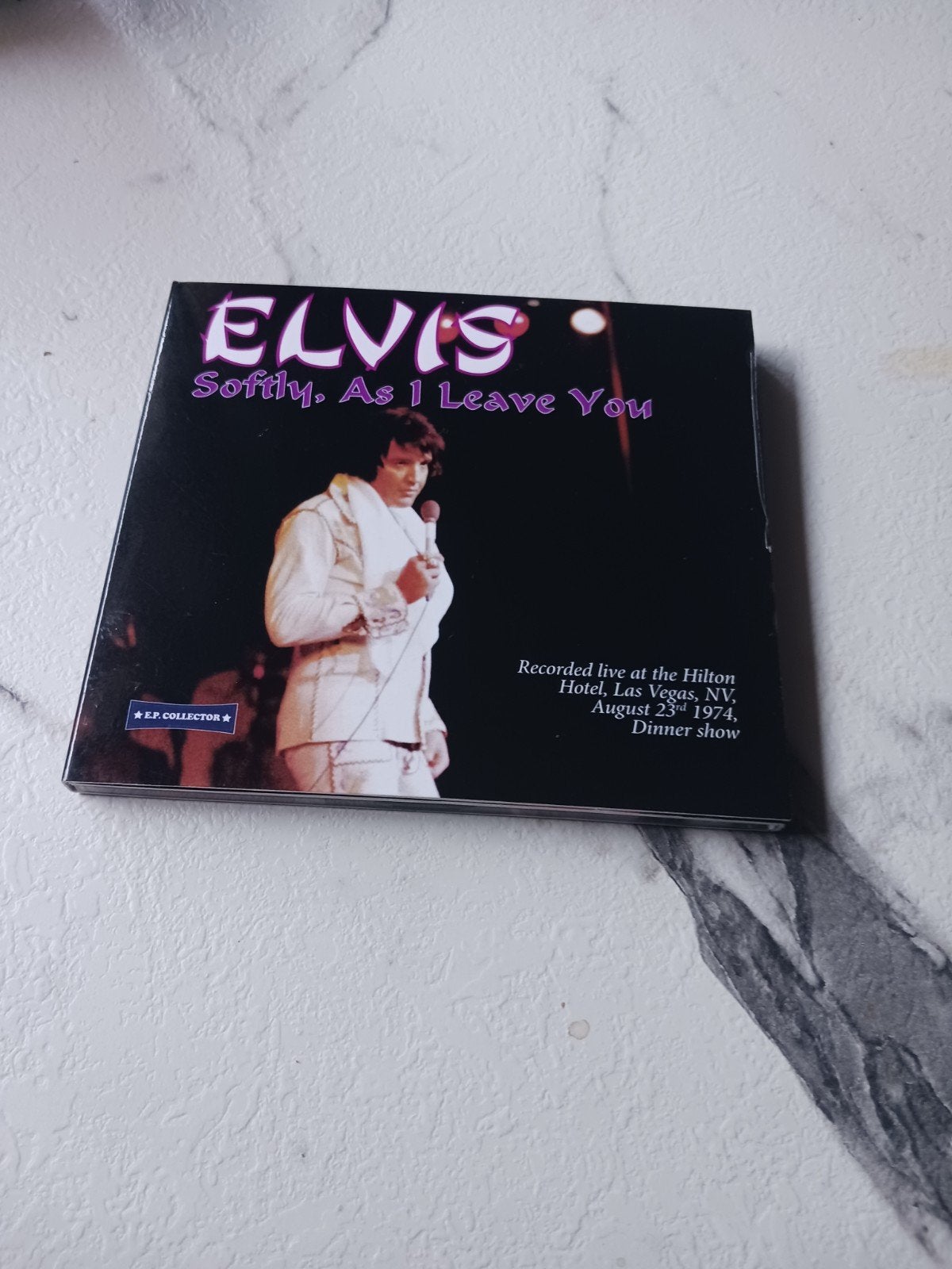 Elvis Presley - Softly, As I Leave You (Live CD), Pop, Ophalen of Verzenden, Zo goed als nieuw, Live-album