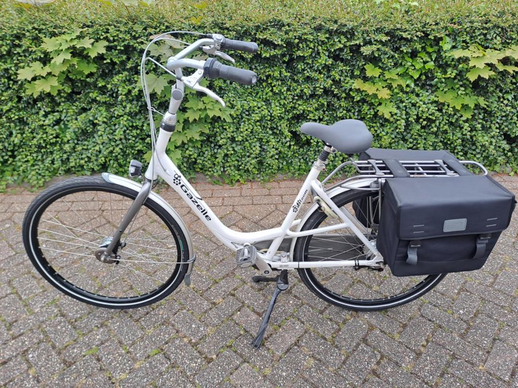 Gazelle Damesfiets met 7 Versnellingen en Lage Instap, Fietsen en Brommers, Fietsen | Dames | Damesfietsen, Ophalen, Terugtraprem