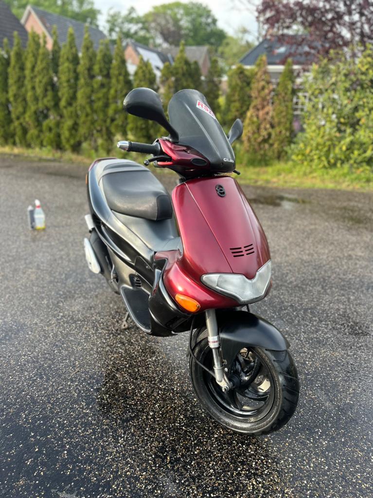Gilera runner 50cc snel 2t DD LC, Fietsen en Brommers, Scooters | Piaggio, Tweetakt, Gebruikt, Overige modellen, Maximaal 45 km/u