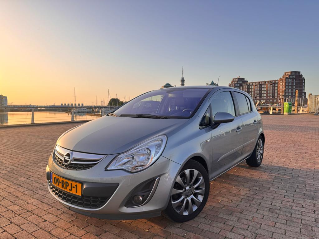 Opel Corsa 1.3 Cdti 2011 | Stoel en stuur verwarming | Airco, Auto's, Voorwielaandrijving, 28 km/l, Bluetooth, Particulier