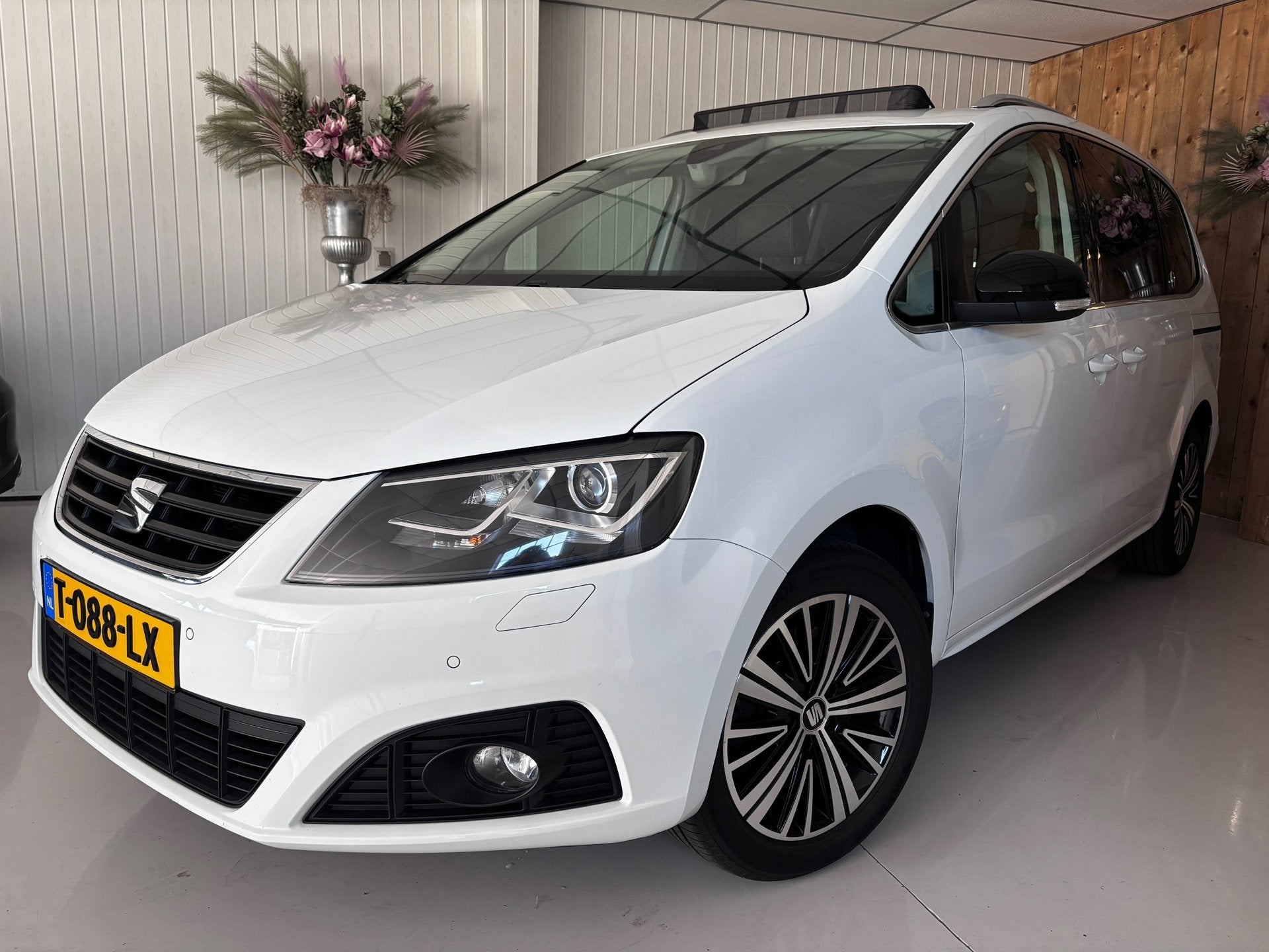 Seat Alhambra 1.4 TSI 20TH ANNIVERSARY, 7-PERSOONS, NAVI, PA, Auto's, Seat, Dealer onderhouden, 15 km/l, 4 cilinders, 150 pk