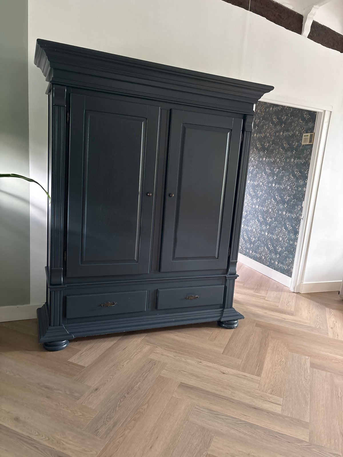 Prachtige donkerblauwe kledingkast/opbergkast, Ophalen, Gebruikt