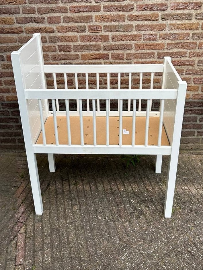Kidsmill Noa wieg 80x40 incl. matrasje, Ophalen, Zo goed als nieuw, Wieg