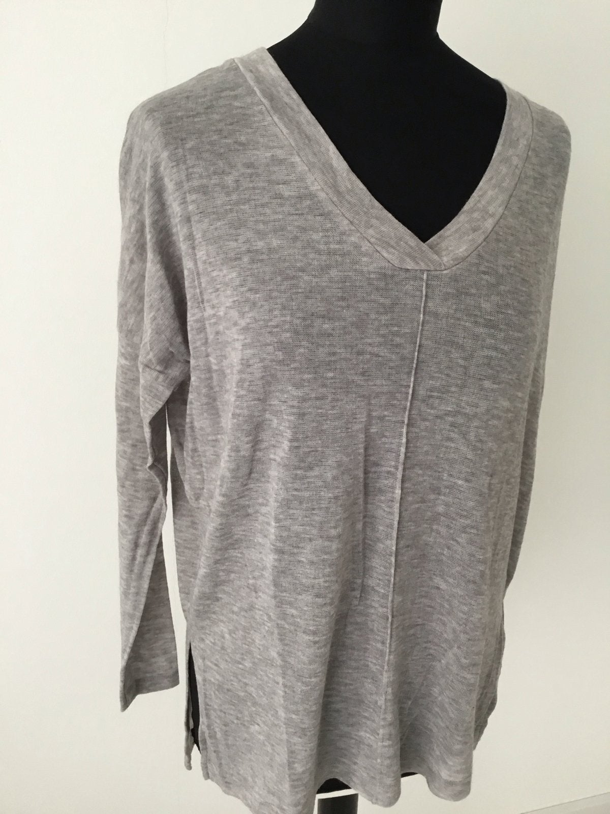 Grijze V-hals trui met lange mouwen Atmosphere maat M nieuw, Kleding | Dames, Maat 38/40 (M), Nieuw, Ophalen of Verzenden, Lange mouw