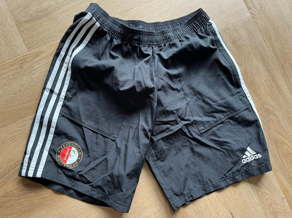 Feyenoord sportbroek, maat M. Origineel, Sport en Fitness, Voetbal, Ophalen of Verzenden, Zo goed als nieuw, Broek