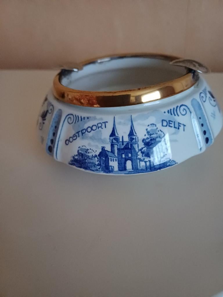DELFS BLAUW ASBAK, Verzamelen, Rookartikelen, Aanstekers en Luciferdoosjes, Ophalen of Verzenden, Gebruikt, Asbak